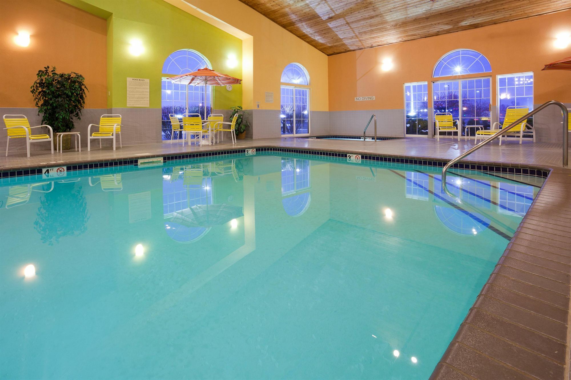 Country Inn & Suites By Radisson, Pella, Ia Екстер'єр фото